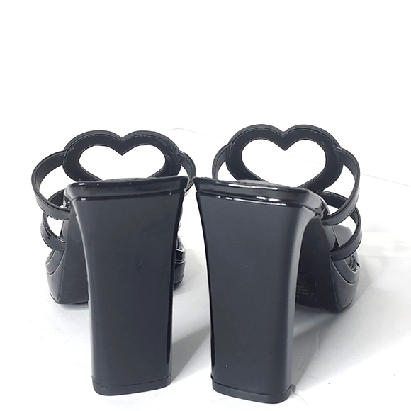 Gianni Bini Heart Break Black Patent Leather Heels Size 8 - Picture 7 of 8